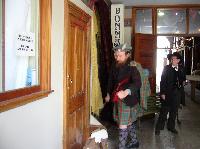 091118 Michael cuts the ribbon